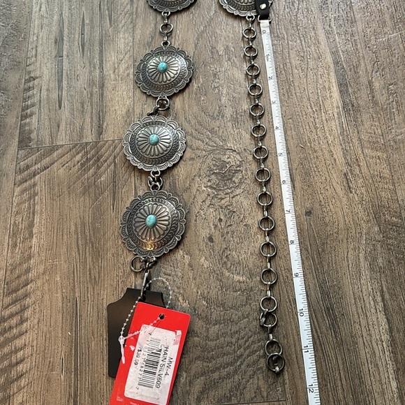 Montana West Linked Concho Chain Belt, antique silver tone,faux turquoise stones - Picture 7 of 8